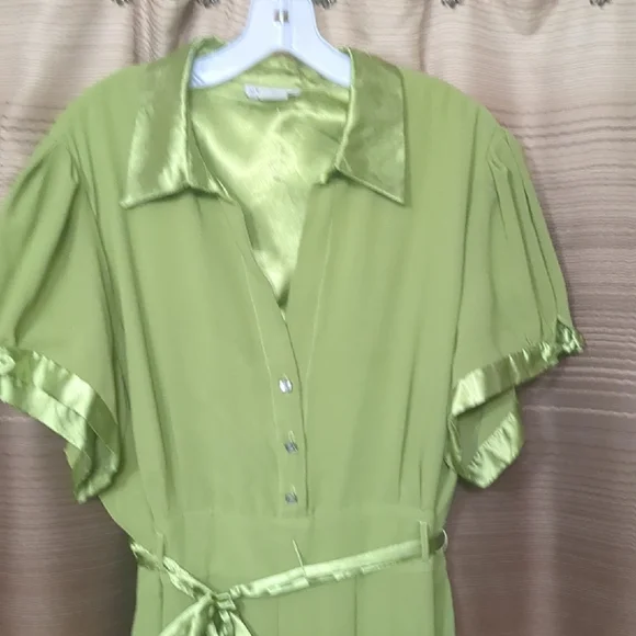 Jessica London Green Satin-Trim Midi Dress - Picture 6 of 6